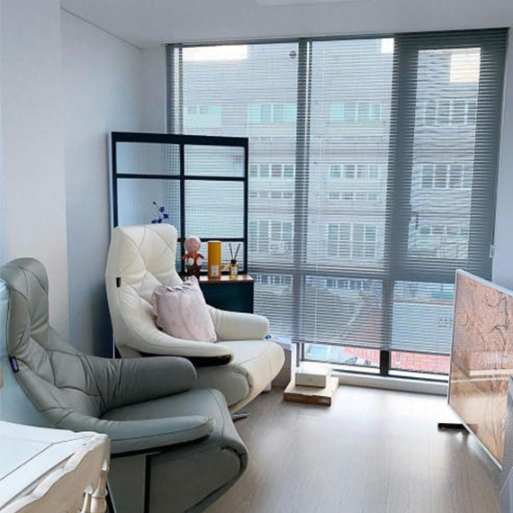 렌탈(소유권이전) 핸슨코리아 포르투 리클라이너 소파 (1인용) (색상 3중 1택) 포르투 리클라이너 소파 (1인용) 렌탈 상품 대표 이미지