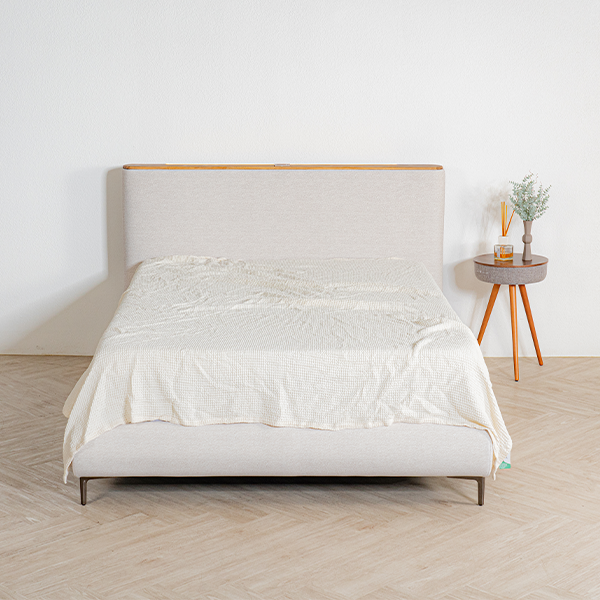 헨지디자인 테오 침대 K + 헨지 시그니처 필로우탑 매트리스 K 세트 렌탈 상품 대표 이미지